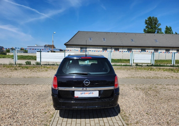 Opel Astra cena 18900 przebieg: 222929, rok produkcji 2010 z Piła małe 466